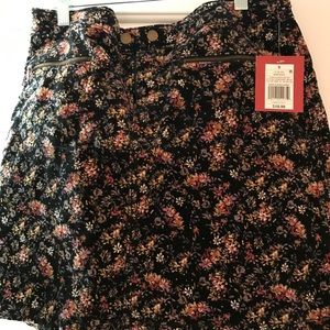 NWT mossomo floral cordaroy size 8 skirt